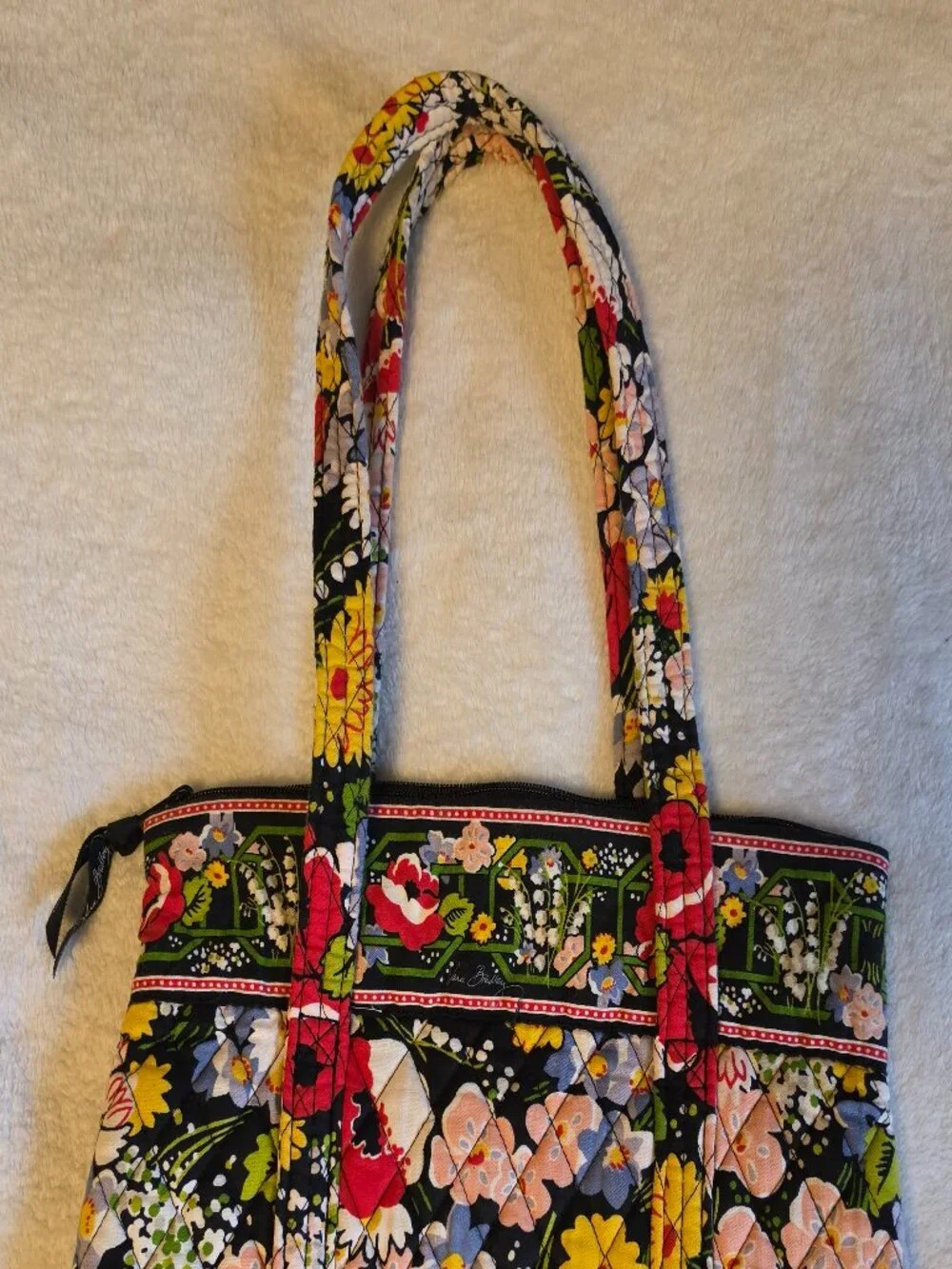 VERA BRADLEY Poppy Fields Quilted Shoulder Tote Bag Purse Vintage Cottagecore